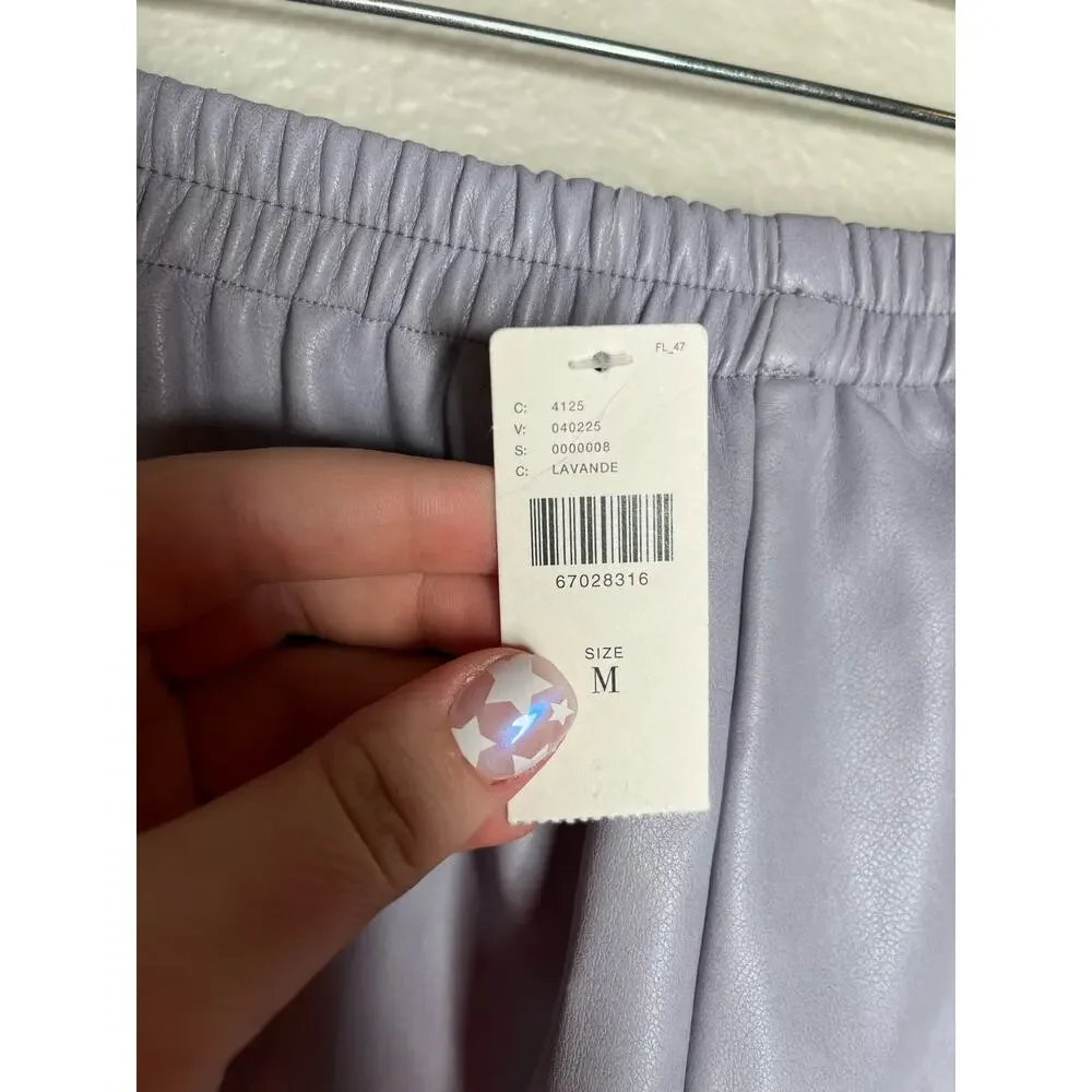 NEW AVEC LES FILLES Lavender Faux Leather Shorts Size Medium - Picture 5 of 6